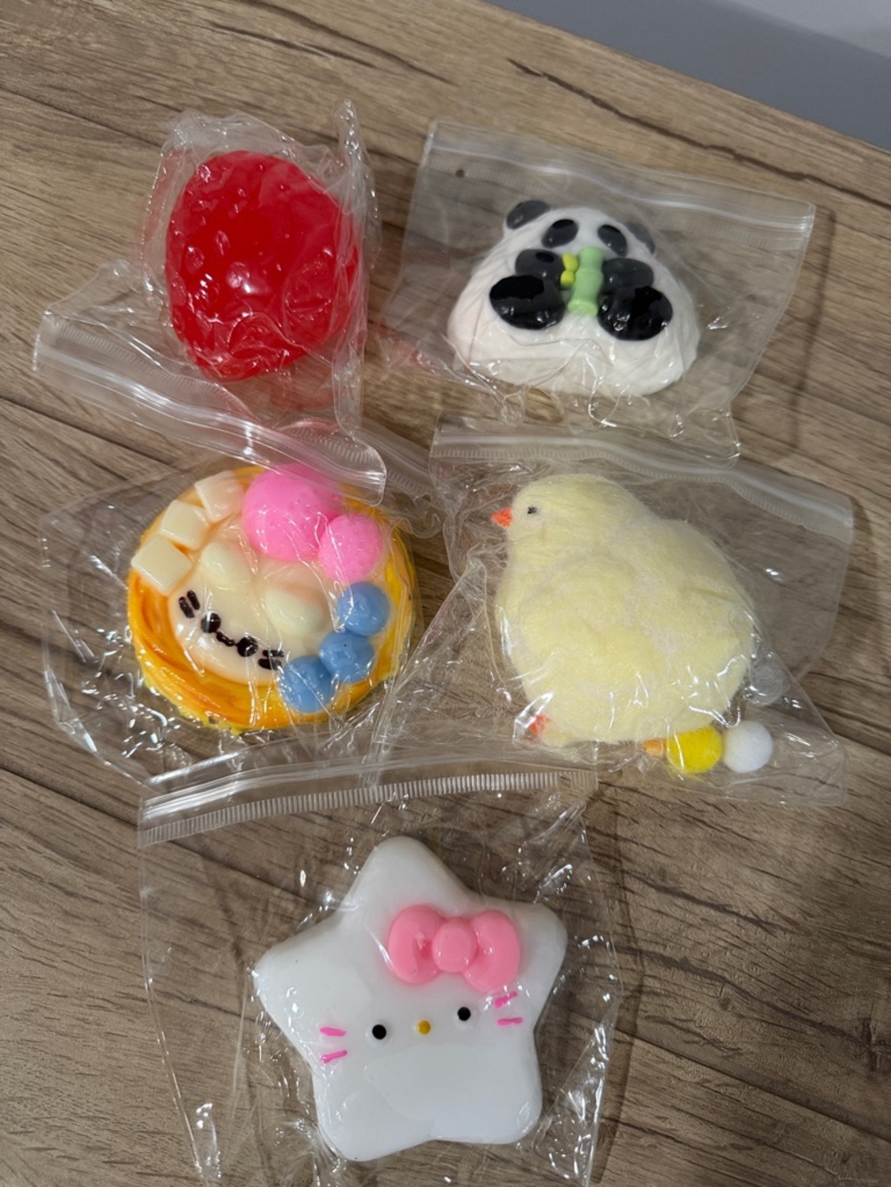 Adorable Squishy Bundle!! Strawberry, Panda, Dessert, Chick, Hello Kitty